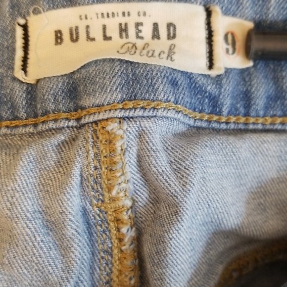 Bullhead Jeans. - Picture 7 of 8